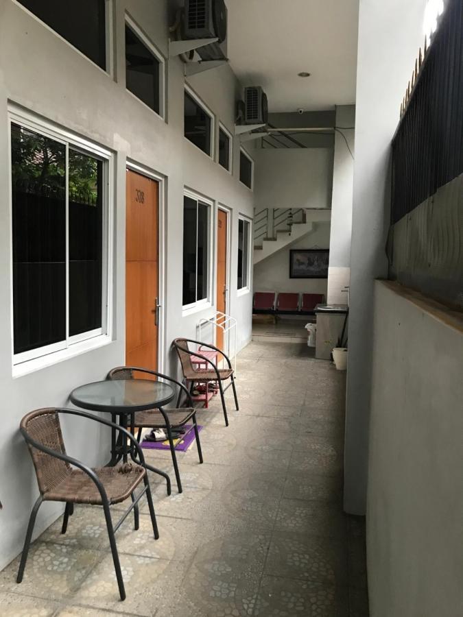 37 Guesthouse Jakarta Luaran gambar